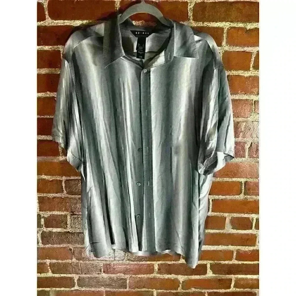 Axcess, a Claiborne Co, Black, Grey and White Men's Button Down, Size XL - Picture 1 of 5